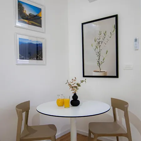 Momento Apartment